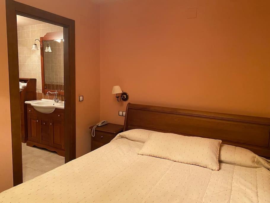Casa Los 8 Canos เอซกาไรย์ ภายนอก รูปภาพ