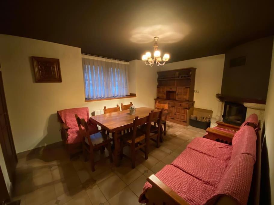 Casa Los 8 Canos เอซกาไรย์ ภายนอก รูปภาพ