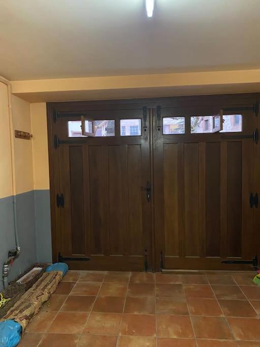 Casa Los 8 Canos เอซกาไรย์ ภายนอก รูปภาพ